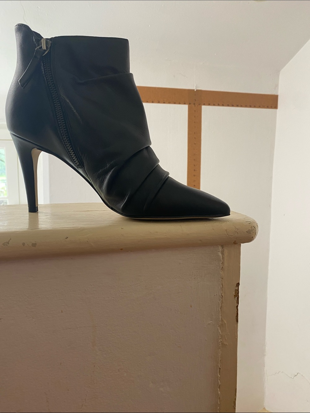 Tahari Black Pointed Toe Stiletto Ankle Booties can